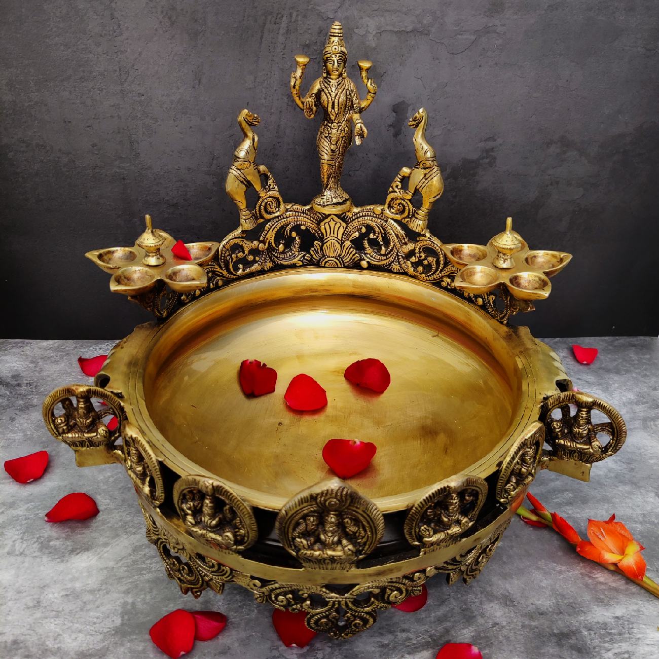 Brass Ashta Lakshmi urli