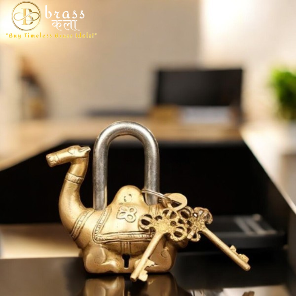 Brass Camel Lock with keys
